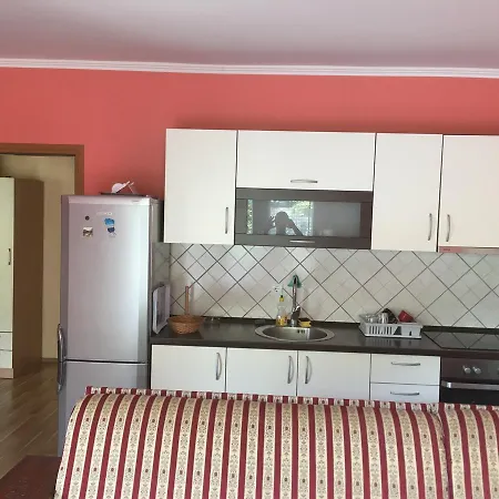Guest house Red Apartman Tuzla