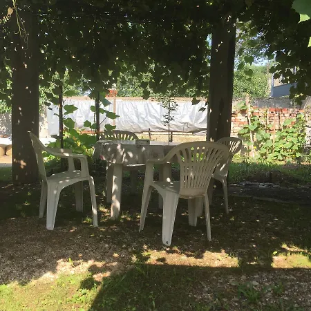 Red Apartman Guest house