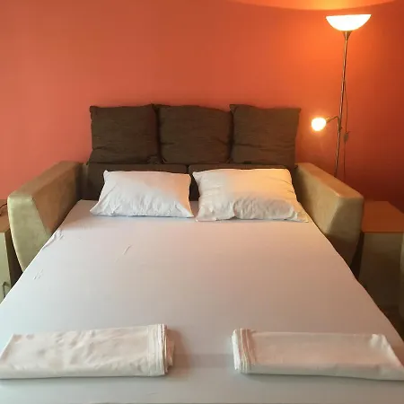 Guest house Red Apartman Tuzla